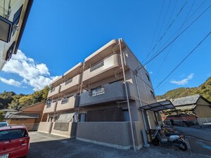 ラフィネ楠瀬外観写真