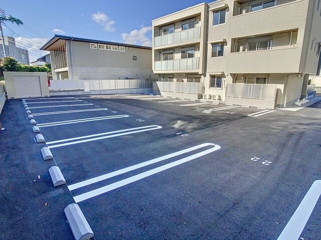 物件外観写真2　(2024年12月撮影)