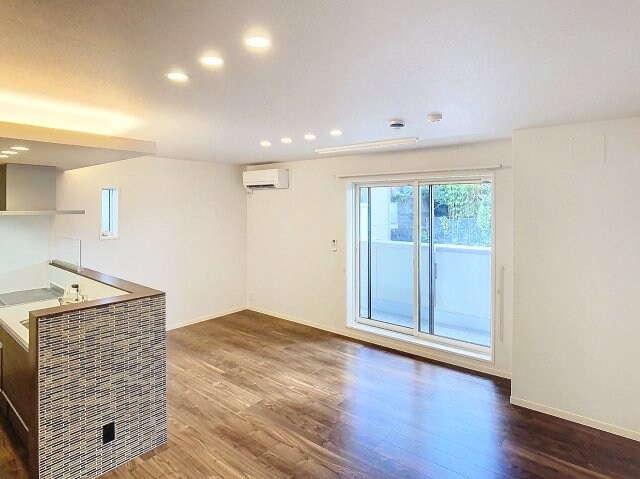 物件内観写真3　(2024年12月撮影)