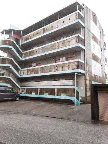 物件外観写真1　(2021年4月撮影)