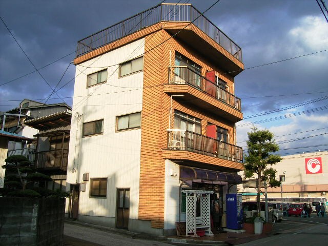 物件外観写真1　(2007年12月撮影)