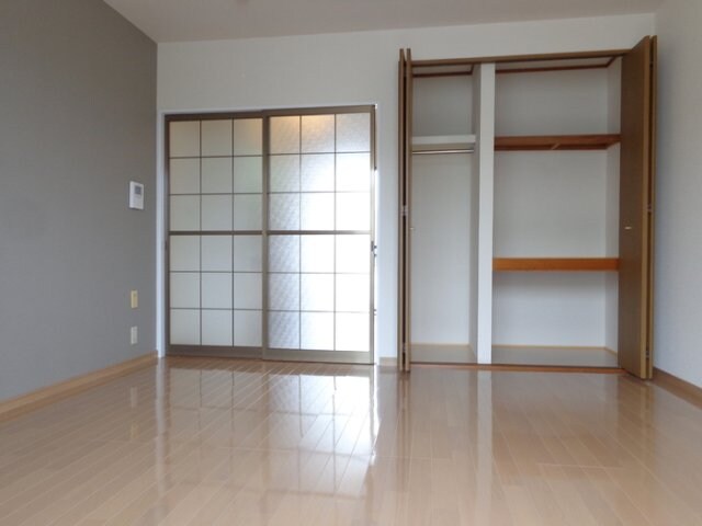 物件内観写真8　(収納)