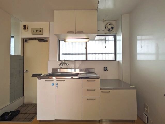 物件内観写真3　(2025年12月撮影※現況を優先します)