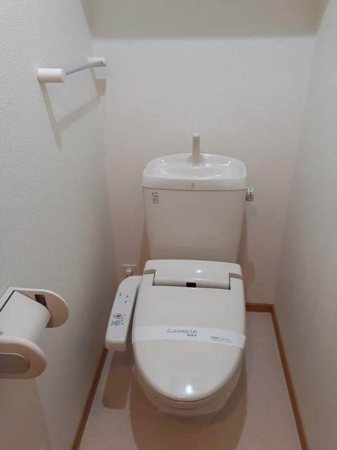 物件内観写真6　(トイレ)