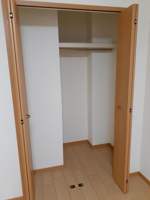 物件内観写真9　(収納)