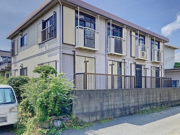 外観(現況が相違する場合は現況を優先致します。)