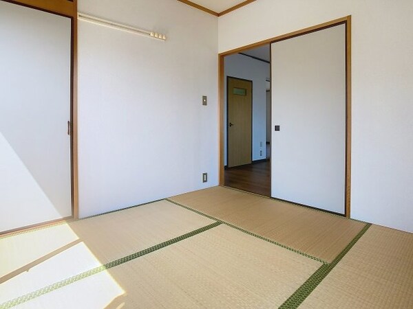 和室(2025年6月撮影※現況を優先致します。)