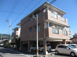 ラフィネ西秦外観写真