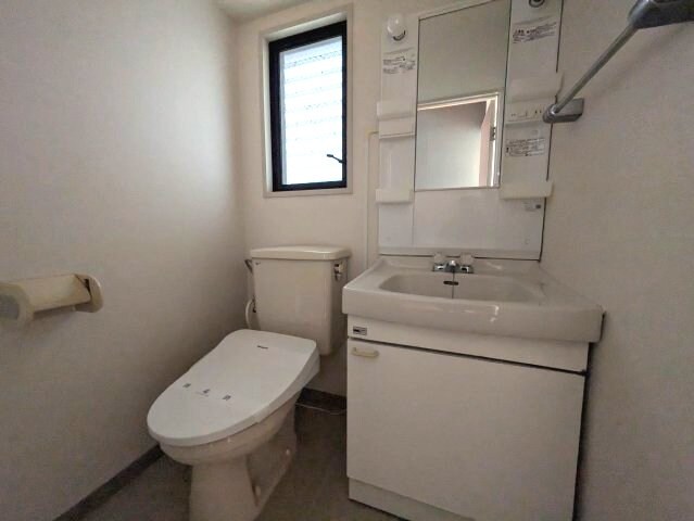 物件内観写真5　(現況が相違する場合は現況を優先致します。2024年12月撮影)