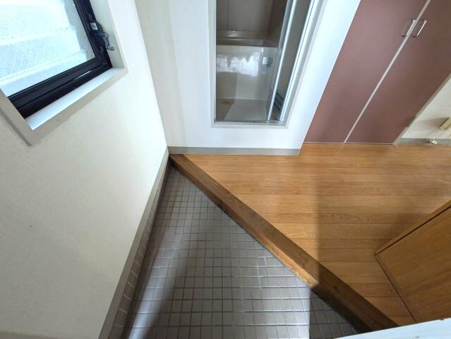 物件内観写真10　(現況が相違する場合は現況を優先致します。2024年12月撮影)