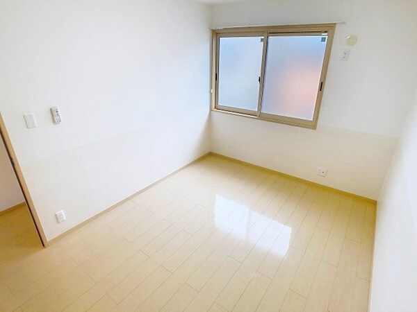 内装他(2025年10月撮影)