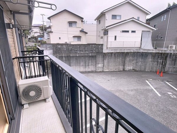バルコニー(2025年10月撮影)
