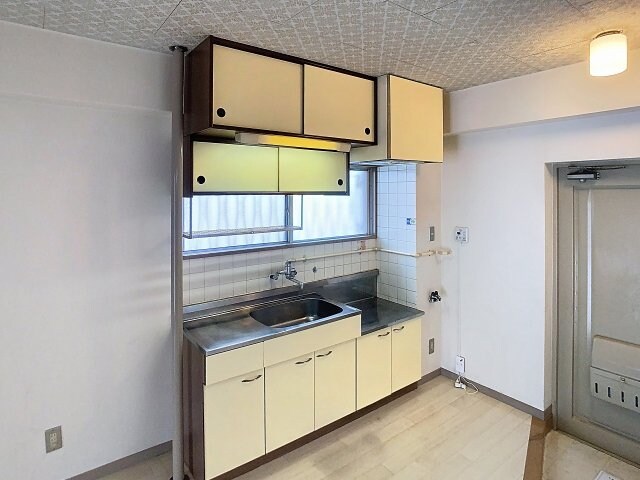 物件内観写真2　(2025年11月撮影※現況を優先します。)