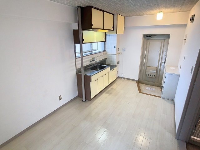 物件内観写真3　(2025年11月撮影※現況を優先します。)