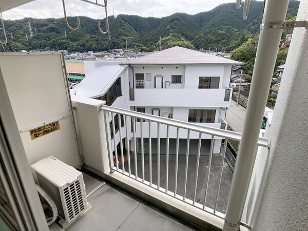 バルコニー(2025年11月撮影※現況を優先します。)