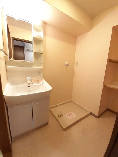 物件内観写真7　(洗面所)