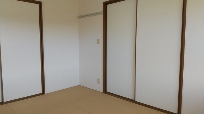 物件内観写真8　(和室)