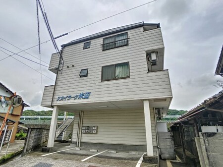 スカイラーク米田外観写真