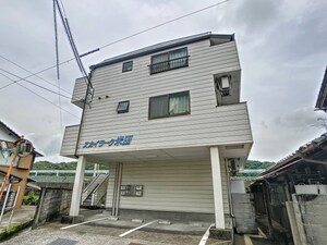 スカイラーク米田外観写真