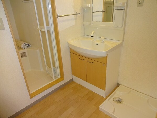 独立洗面台(洗髪洗面化粧台)