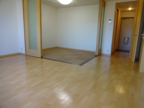 内装他(リビング)