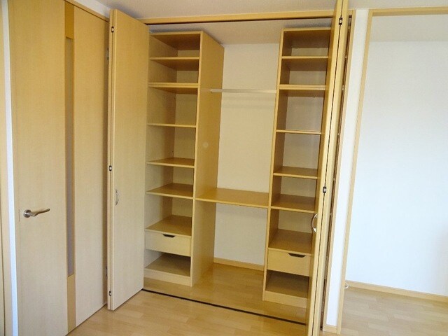 物件内観写真9　(収納)