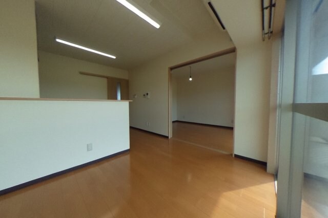 物件内観写真5　(現況が相違する場合は現況を優先致します。)