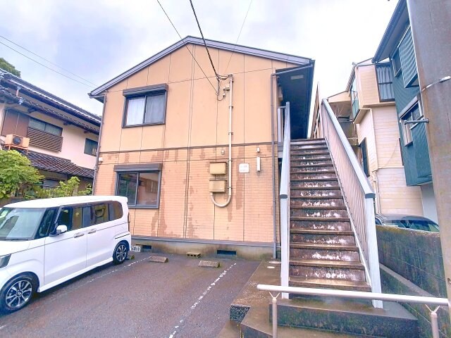 物件外観写真1　(2025年7月撮影)