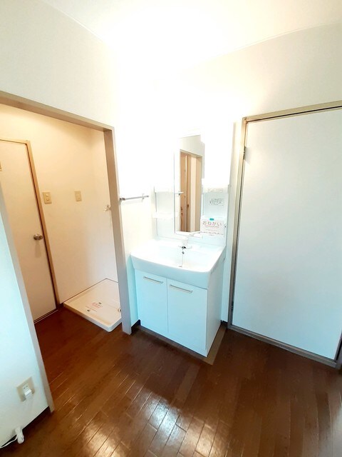 物件内観写真7　(洗面所)