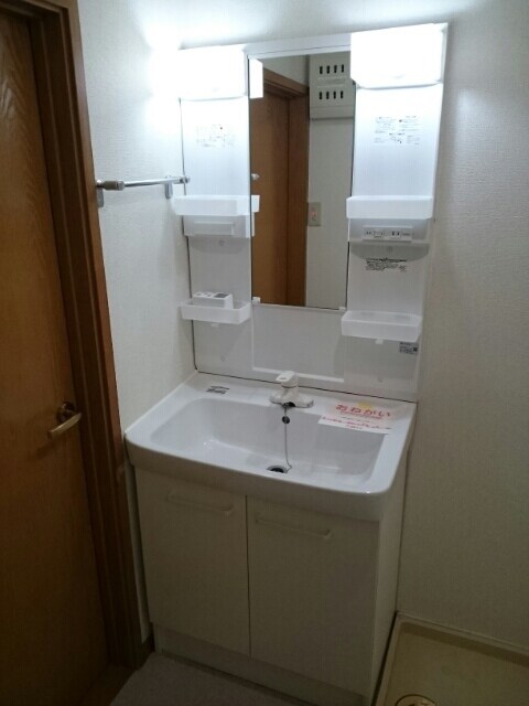 物件内観写真7　(洗面所)