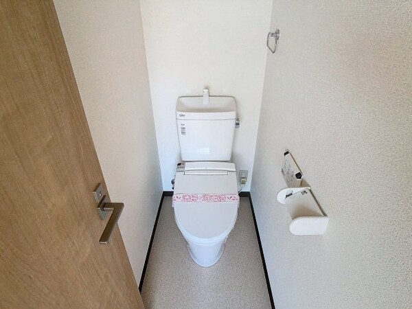 トイレ(2025年2月撮影※現況を優先致します。)