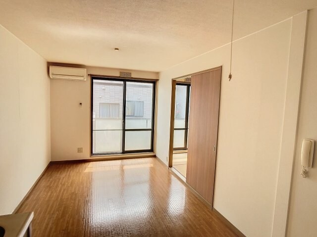 物件内観写真2　(2024年3月撮影)