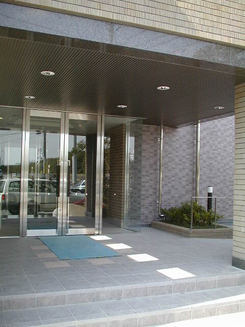 物件外観写真2　(2018年10月撮影)