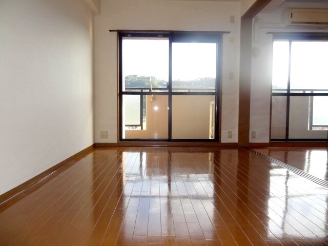 物件内観写真3　(2018年10月撮影)