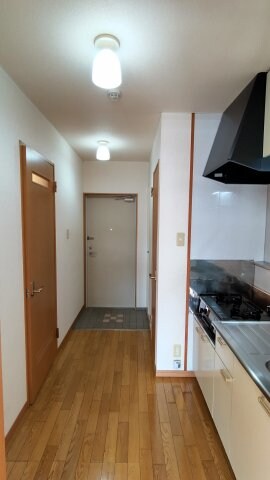 物件内観写真8　(2022年2月撮影)