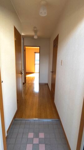 物件内観写真15　(2022年2月撮影)