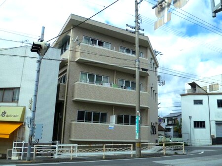 ハイツ泉外観写真