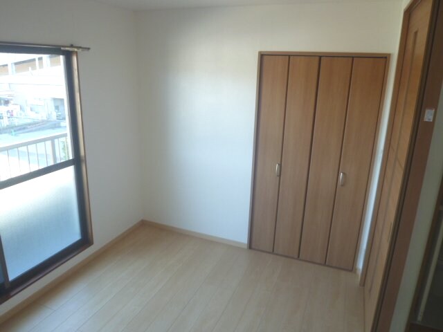 物件内観写真2　(現況を優先します。（撮影時期：2017年2月）)