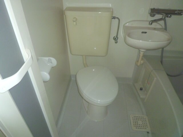 物件内観写真5　(現況を優先します。（撮影時期：2017年2月）)