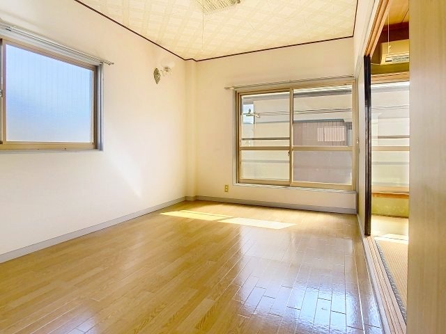 物件内観写真2　(2025年10月撮影)