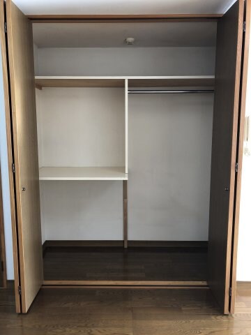 物件内観写真8　(2019年12月撮影)