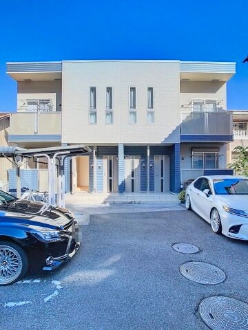 物件外観写真1　(2024年12月撮影)