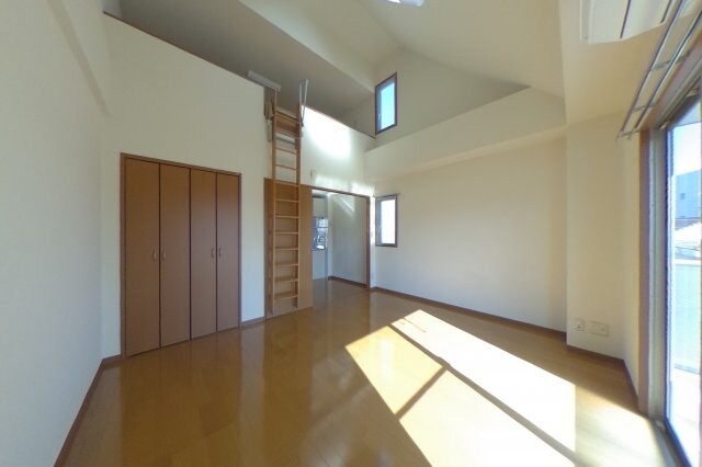 物件内観写真4　(現況が相違する場合は現況を優先致します。)