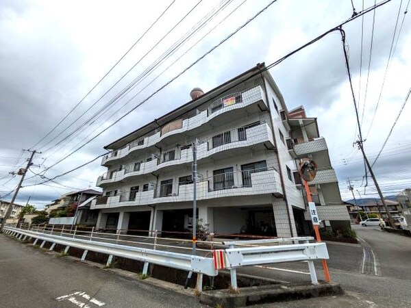 外観(現況が相違する場合は現況を優先致します。)