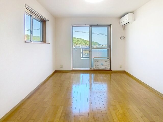 物件内観写真2　(2025年11月撮影)