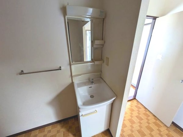 洗面・脱衣所(2025年6月撮影※現況を優先致します。)