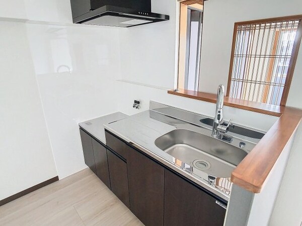 キッチン(2024年12月撮影※現況を優先致します。)