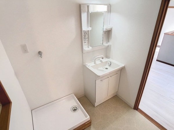 洗面・脱衣所(2024年12月撮影※現況を優先致します。)