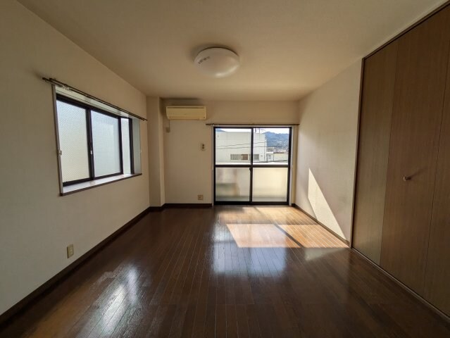 物件内観写真3　(2025年2月撮影)