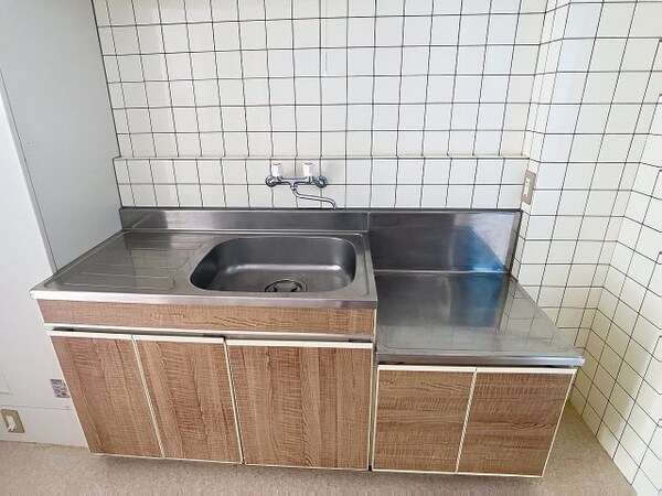 キッチン(2025年10月撮影※現況を優先します。)